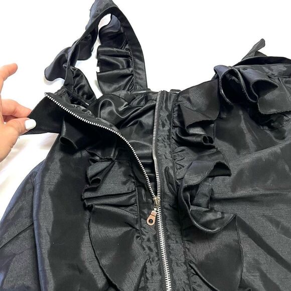 Twelve by Twelve Black Sleeveless Top Ruffle Front Zip Up Size XS - Picture 7 of 10